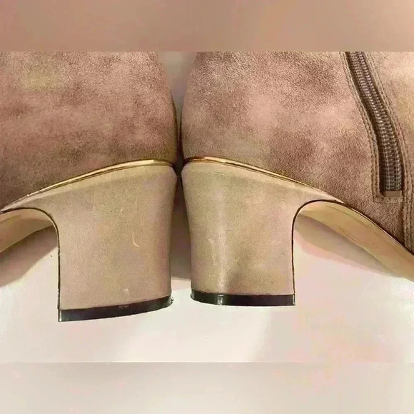 Joan‎ & David Women’s Suede Leather Tan Color Ankle Booties Size 9.5 - Picture 11 of 13